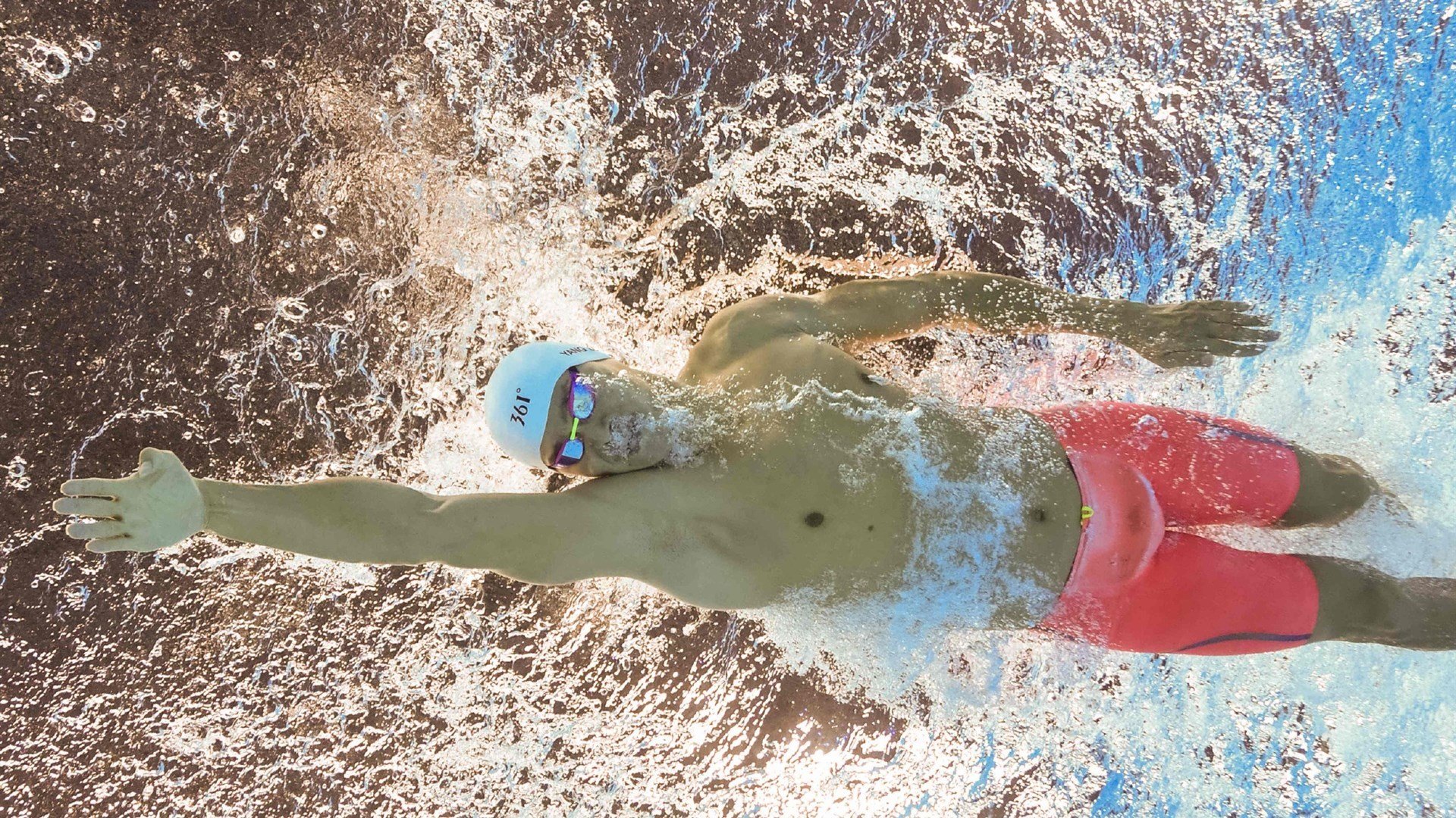 世界赛门票火爆销售中，世界赛售票员